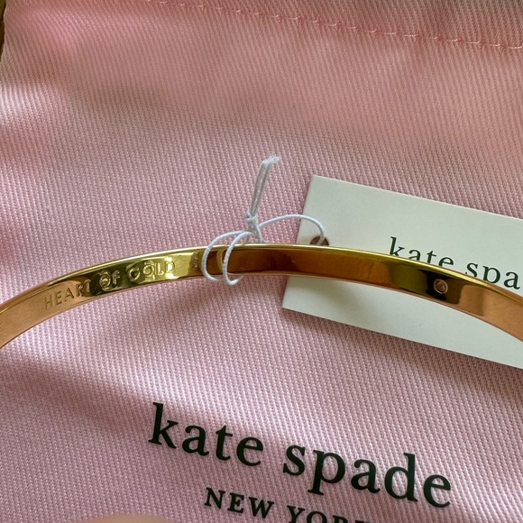 NWT Kate Spade Heart of Gold Idiom Bangle - Picture 4 of 5